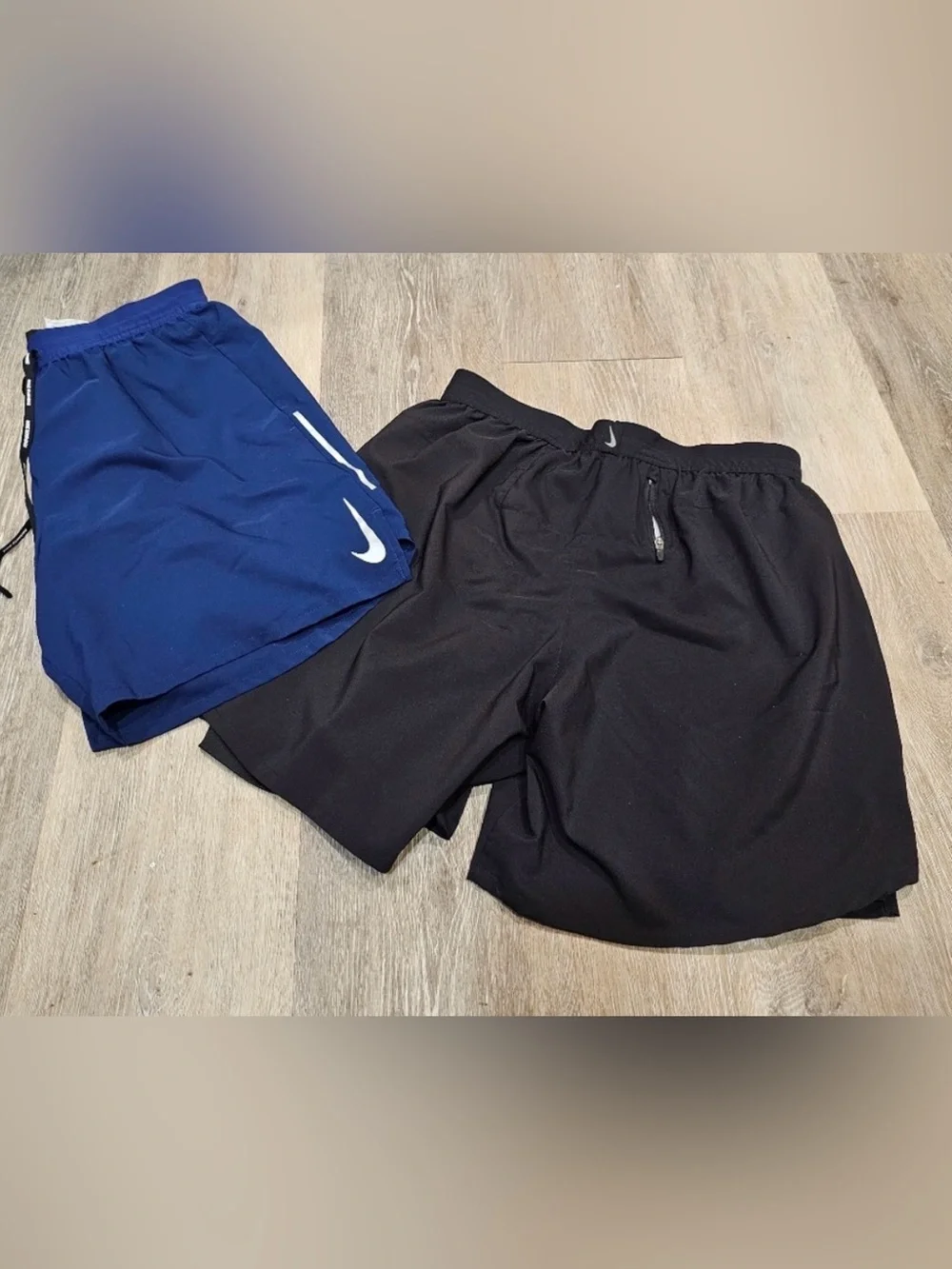 2 pair of Nike Running Shorts blue and black zipper pockets 7 inch lined